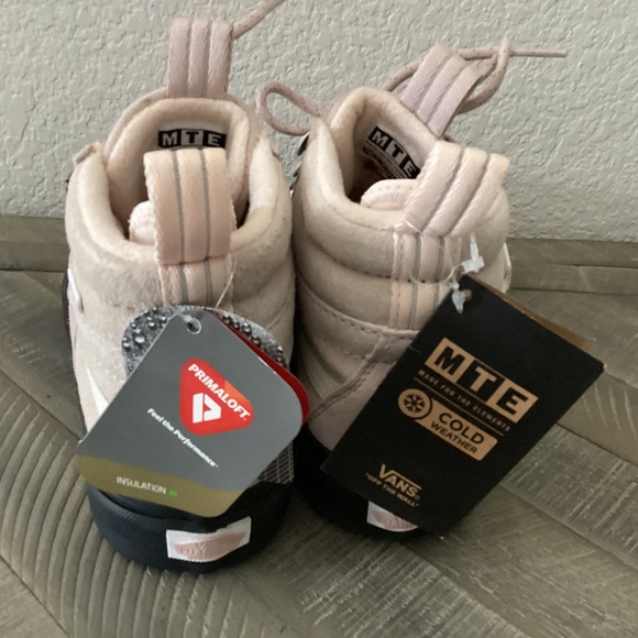 VANS SK8 HI DR MTE-2 DUSTY ROSE BLACK SIZE 9 Cold Weather Shoes BOOTS - Picture 3 of 11